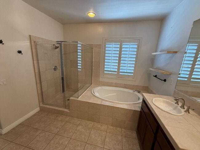 Building Photo - 5128 Corte Tiara