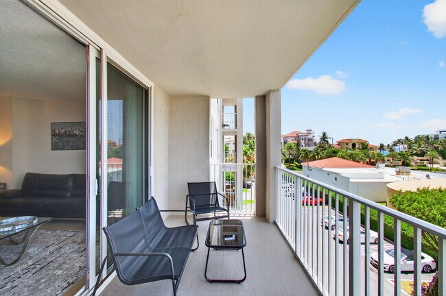 Building Photo - 3606 S Ocean Blvd