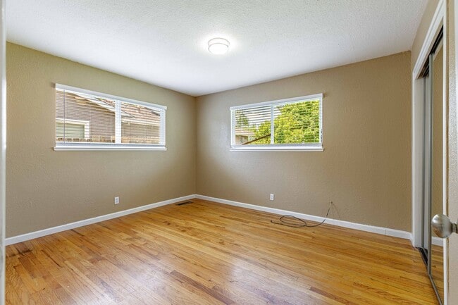 Building Photo - 3 bed 2 bath home for RENT in Stockton