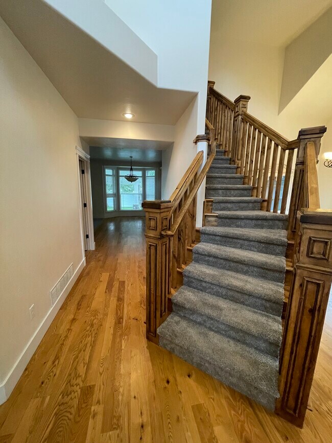 Building Photo - 2009 Autumn Ln