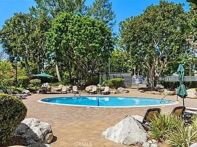 Building Photo - 204 Pineview