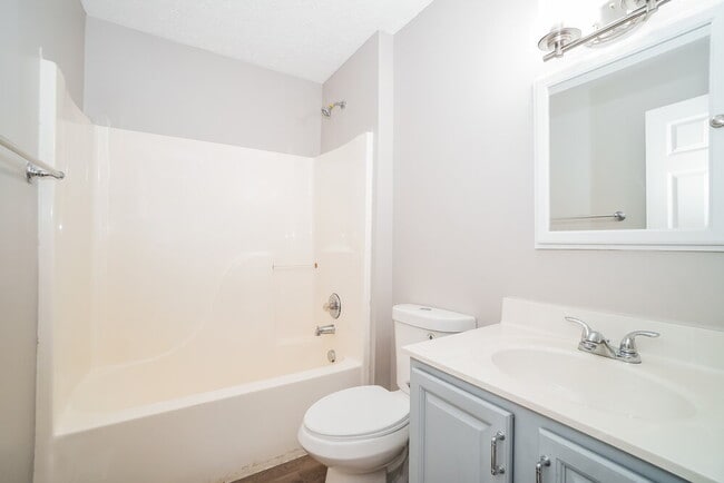 Building Photo - 5086 Sand Ct