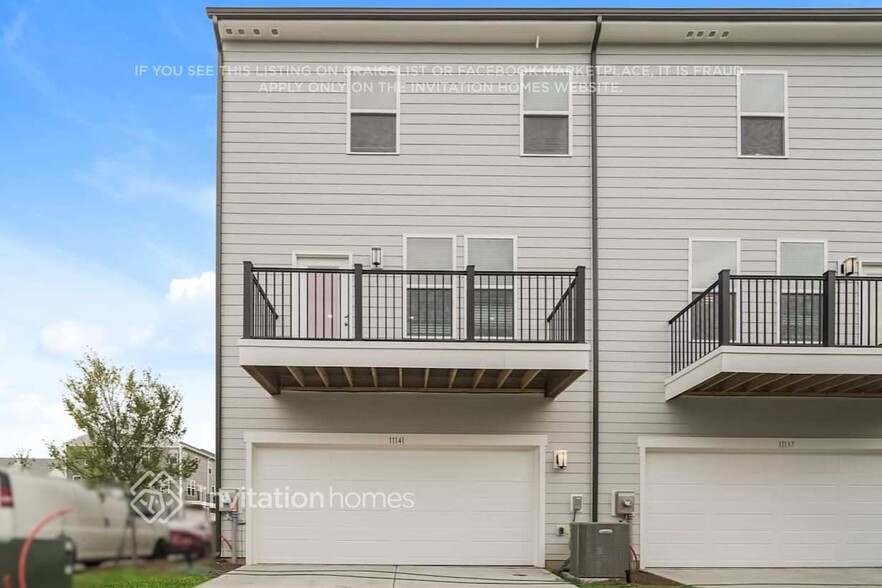 Building Photo - 11141 Tournament Dr