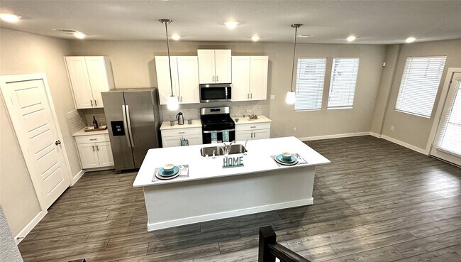 Building Photo - 3113 Moontide Ln