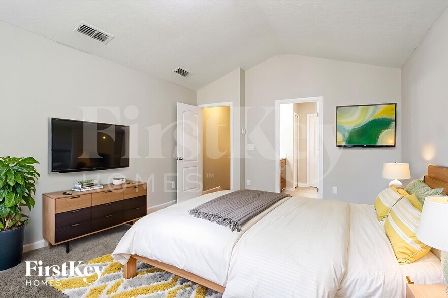 Building Photo - 7142 Claremont Creek Dr