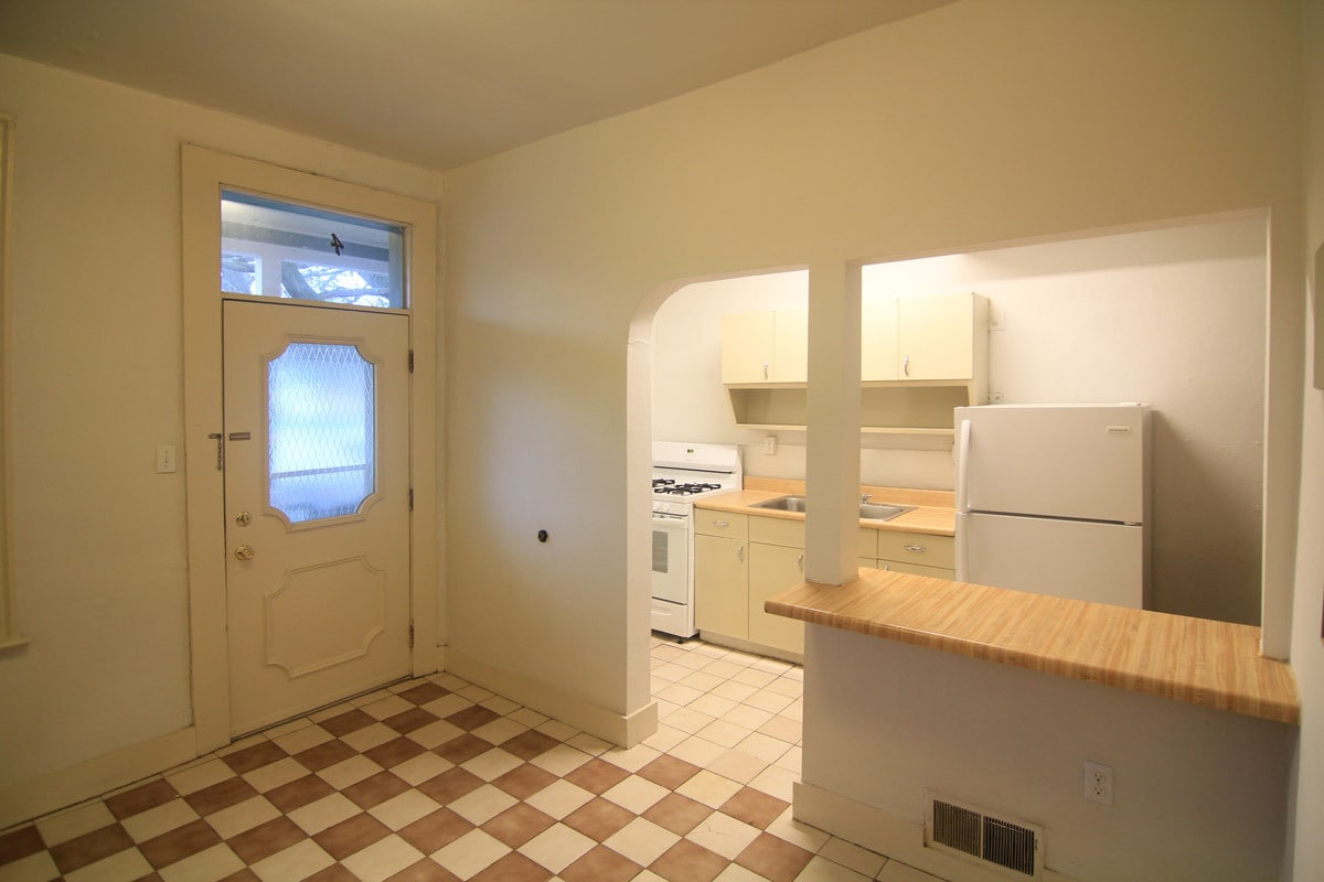 Building Photo - 442 S Trenton Ave