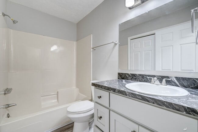 Building Photo - 3712 Burnham Way