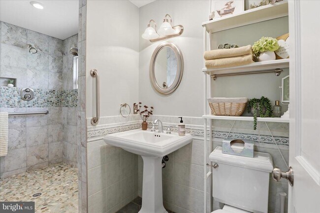 Building Photo - 5202 Garner St