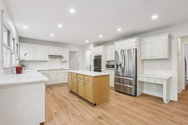 Building Photo - 10630 Timberstone Rd