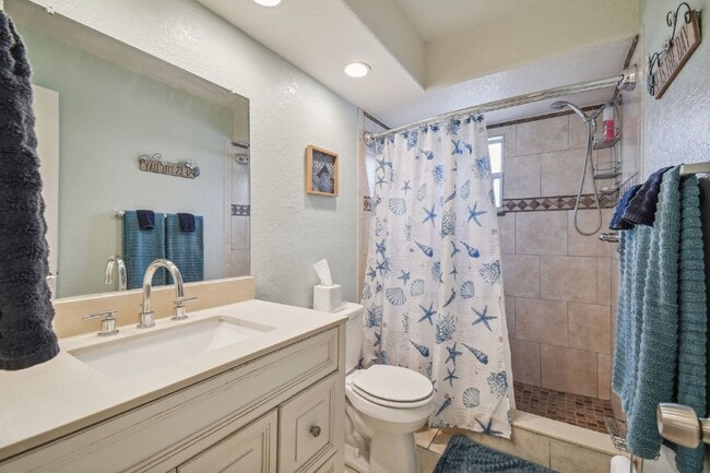Building Photo - ***PRIVATE HEATED POOL*** Beautiful, Fully-Furnished 3-Bedroom Home Available April 1, 2026!   **...