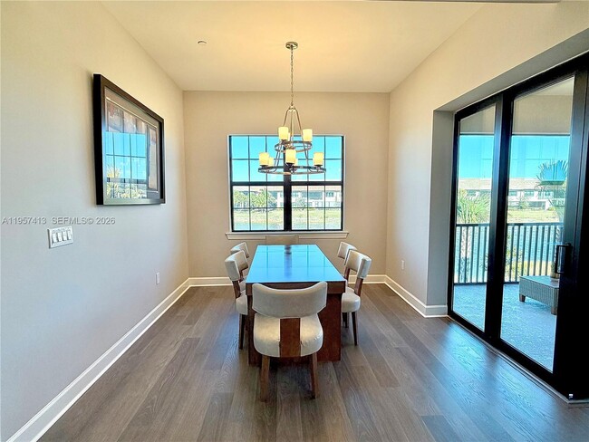 Building Photo - 15323 Lucerna St