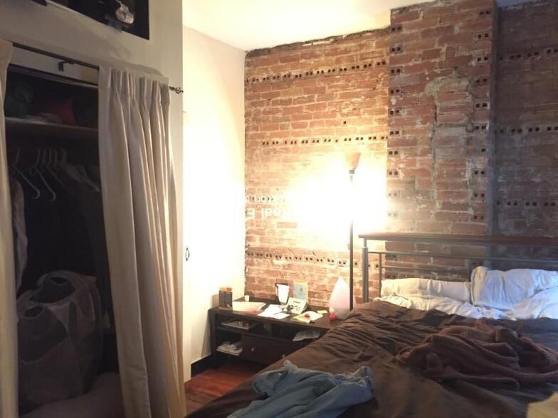 *Pictures are representative samples of the advertised unit. In some cases, the actual units you tou - 54 Revere St