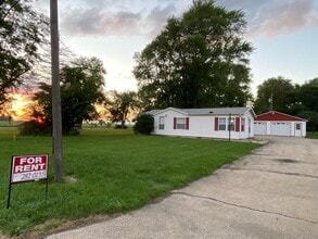 Building Photo - 5110 W Springfield Ave