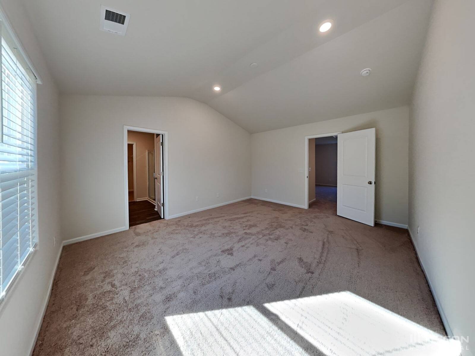 Building Photo - 2128 Southlea Dr