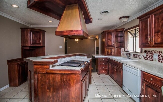 Building Photo - 5209 15th St