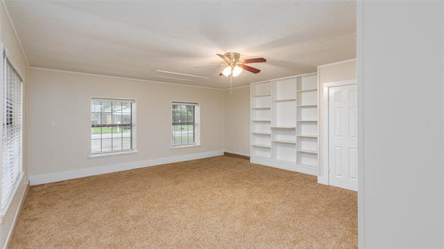 Building Photo - 5621 Brent Dr