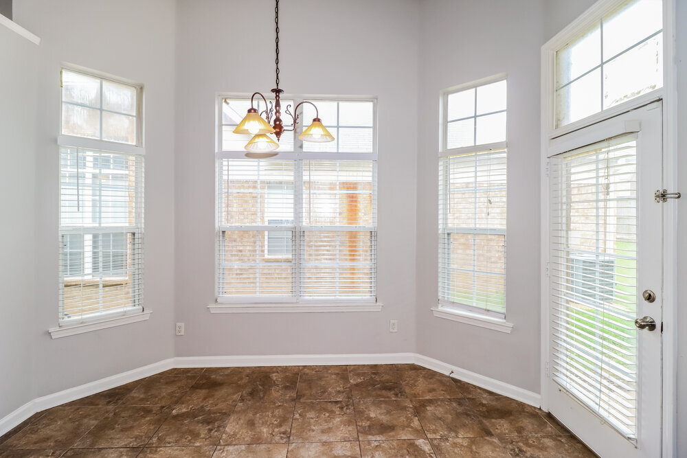 Building Photo - 7575 Glen Creek Ln