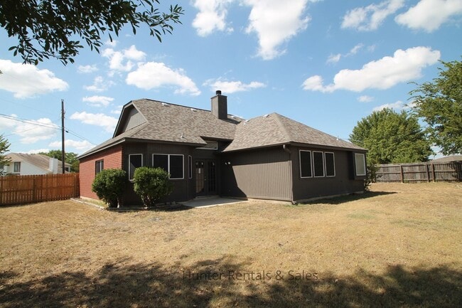 Building Photo - Brook Hollow Honey!