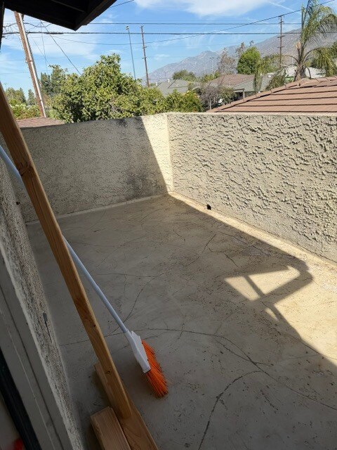 Building Photo - 317 N San Gabriel Ave