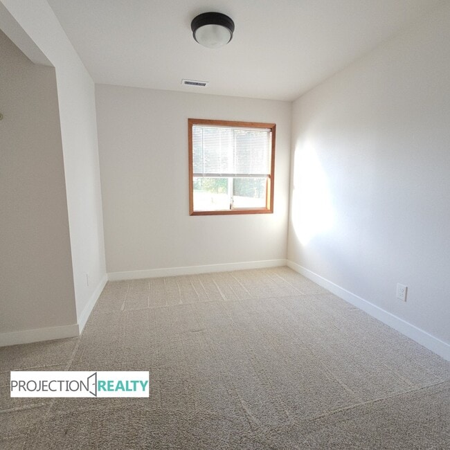 Building Photo - 32535 Coal Creek Rd