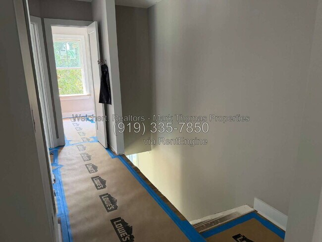 Building Photo - 1203 Fern St