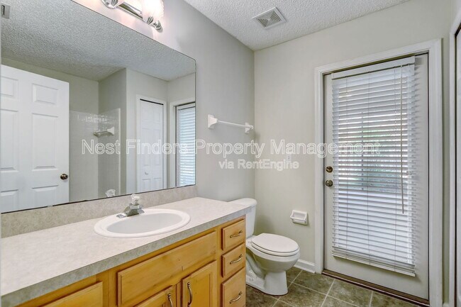 Building Photo - 749 Grand Parke Dr