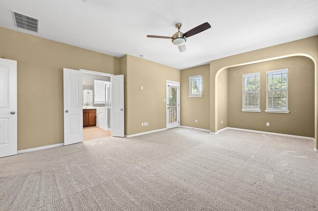 Building Photo - 1308 Central Park Ct