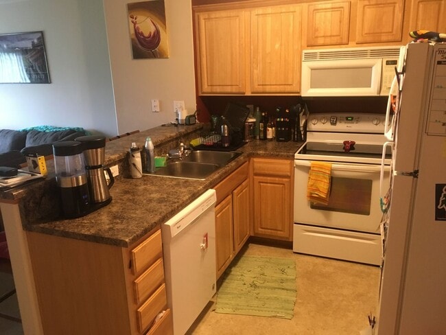 Building Photo - Prairie District Townhouse off Edgewood and HWY 30