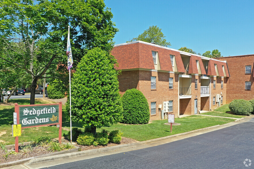 Building Photo - Sedgefield Gardens