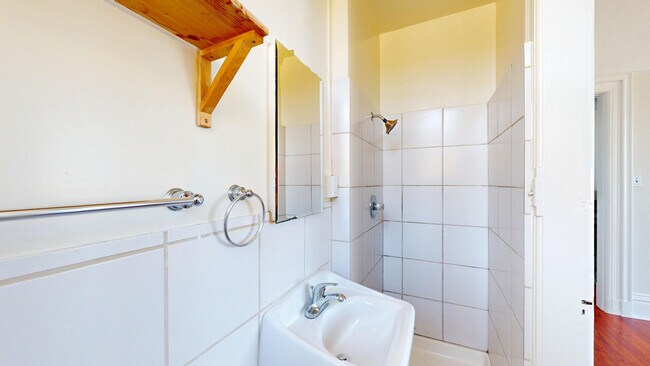 Building Photo - 862 Shotwell St