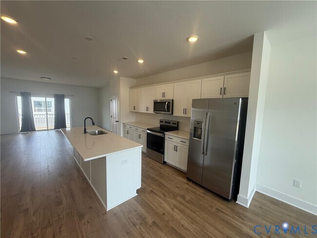 Building Photo - 15374 Oasis Sun Wy