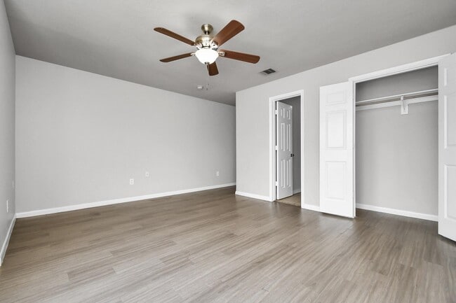 Building Photo - 6518 Nunn St