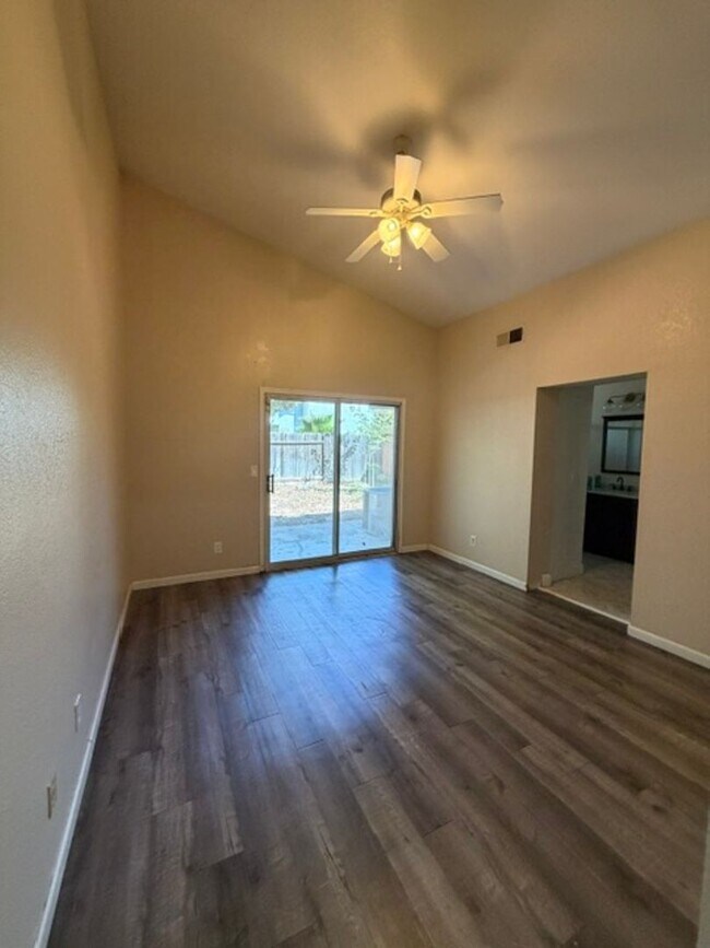 Building Photo - 5211 Moonlight Way
