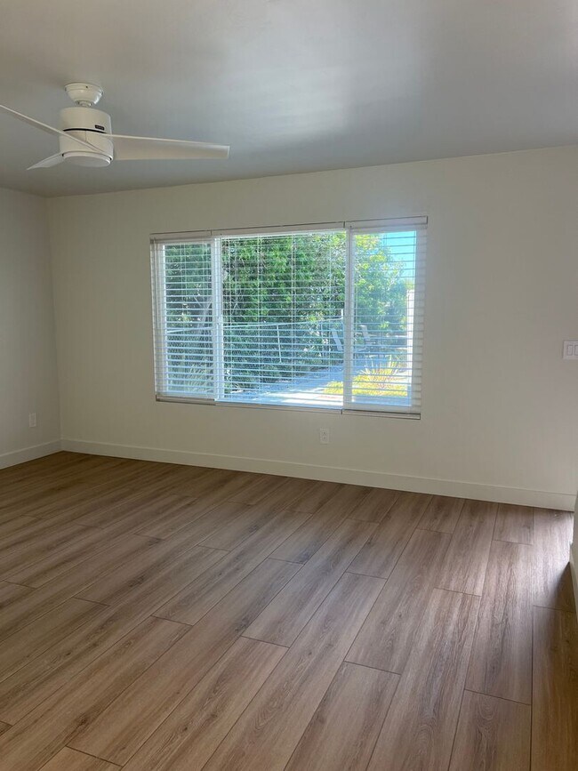 Building Photo - 2168 Via Sonora
