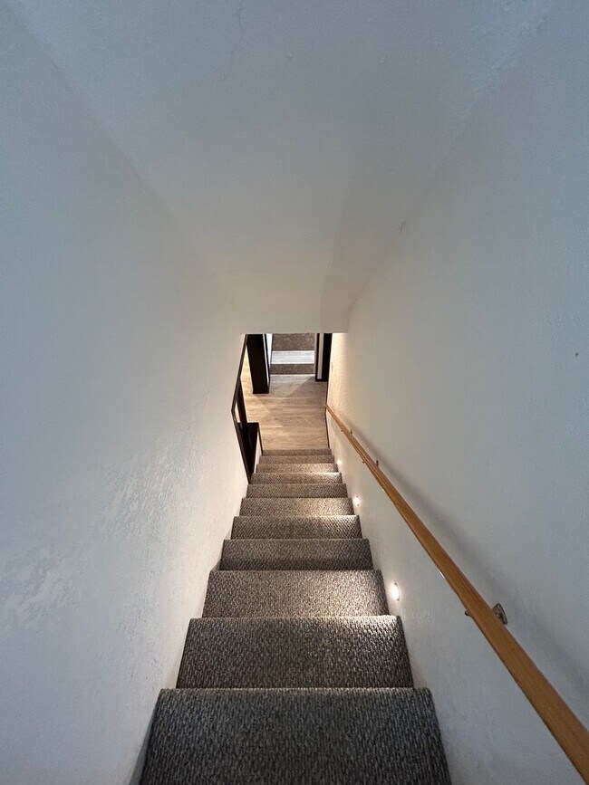 Building Photo - 6 month lease-3335 P Street-3bed/2bath