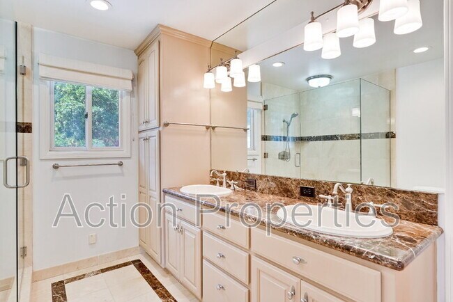 Building Photo - 15350 Norton Rd