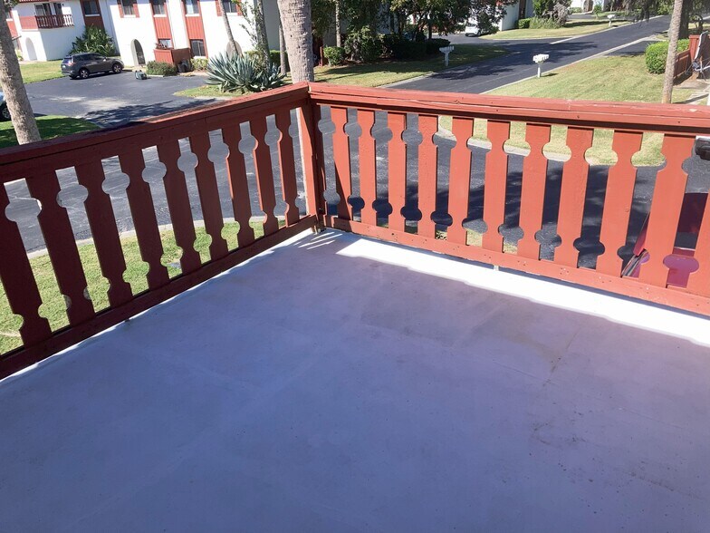 Balcony - 2033 Oak Meadow Cir