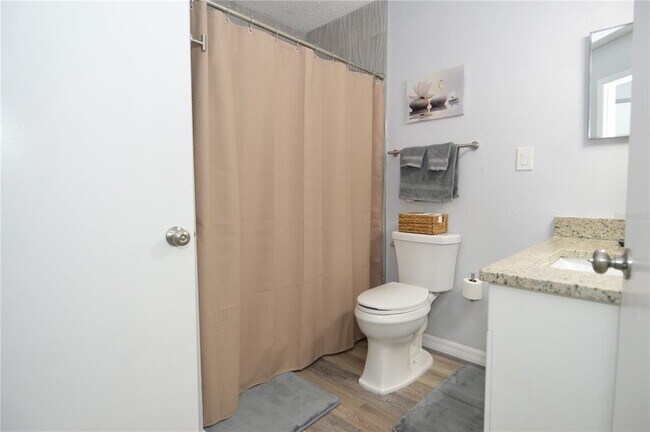 Building Photo - 8754 Mallard Reserve Dr