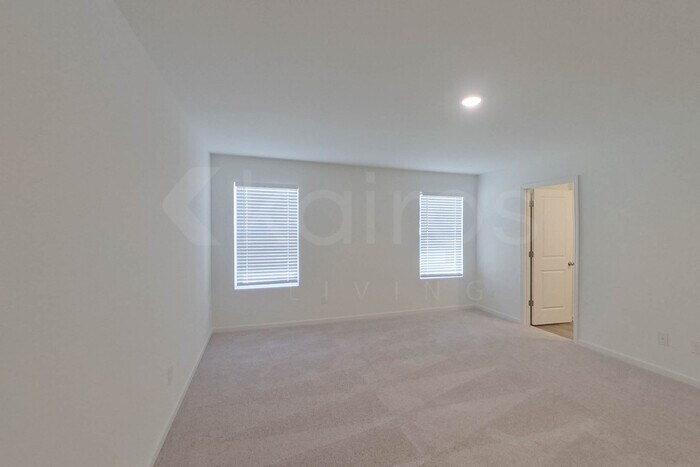 Building Photo - 103 Flat Rock Ml Trl