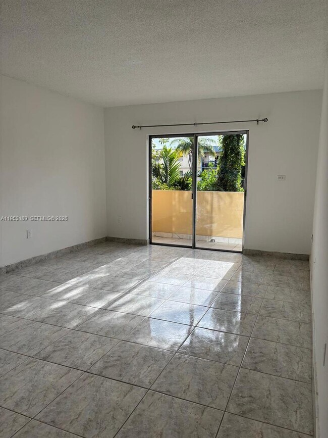 Building Photo - 4265 NW S Tamiami Canal Dr