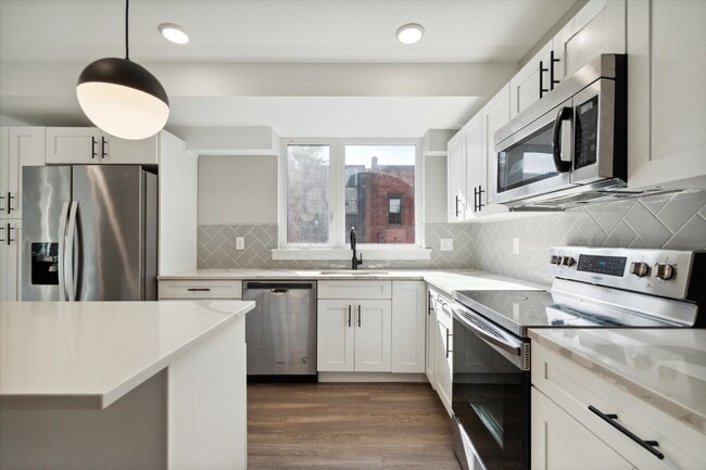 Building Photo - 1739 Page St