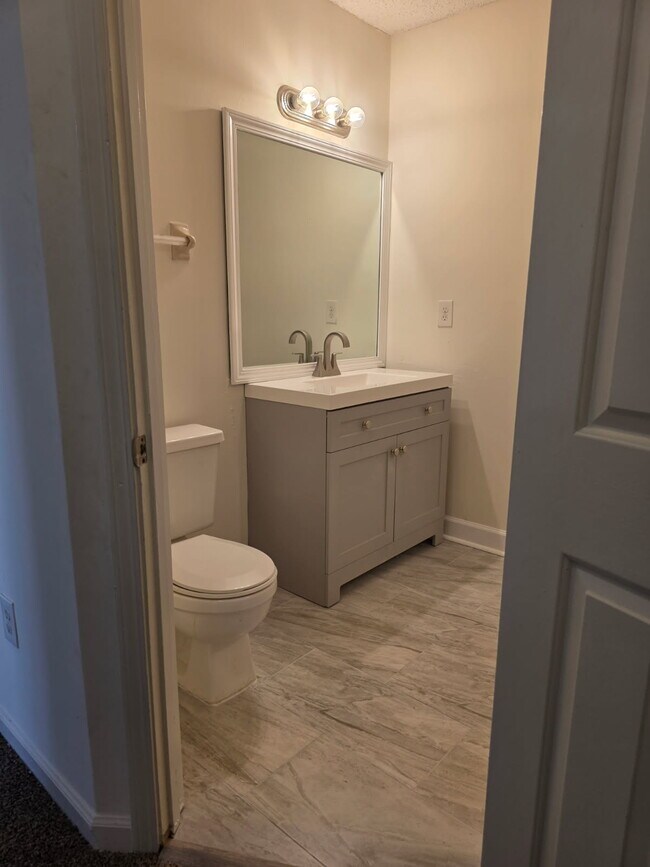 Building Photo - 6244 Kirby Downs Dr