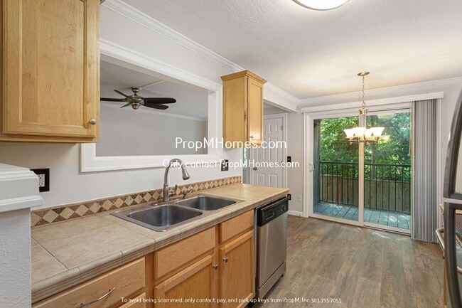 Building Photo - 2680 SW 87th Ave