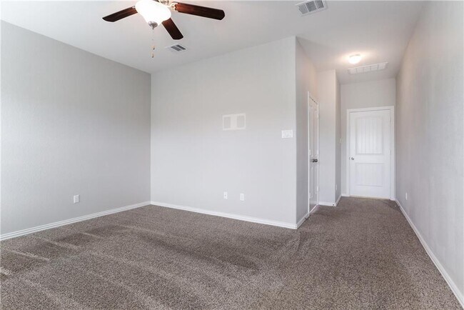 Building Photo - 517 Cerrito Cove
