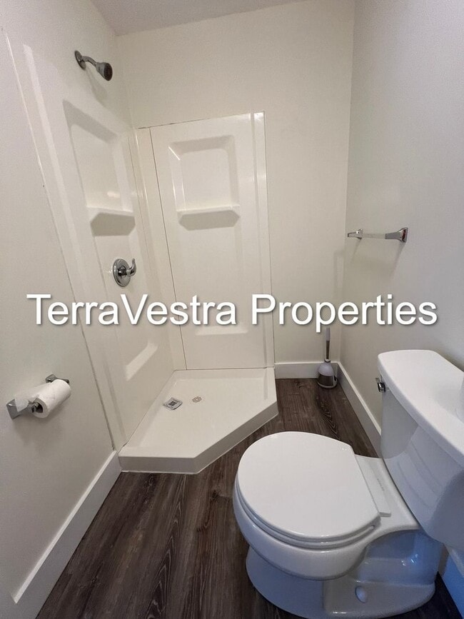 Building Photo - 4 Bed / 2 Full Bath in Millville!
