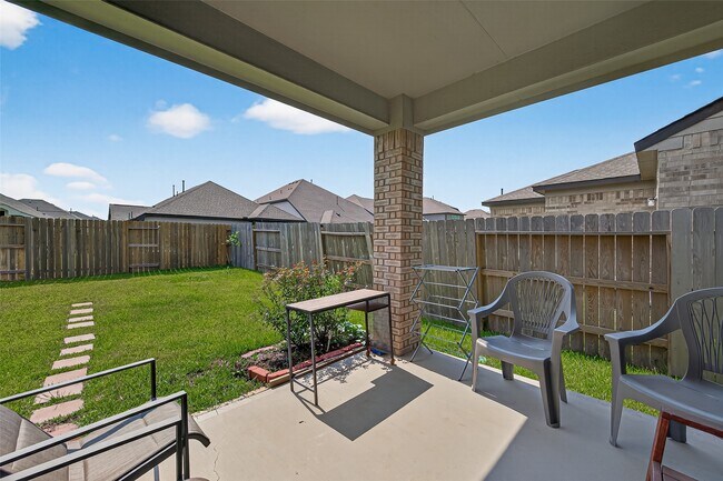 Building Photo - 21319 Tropisea Dr