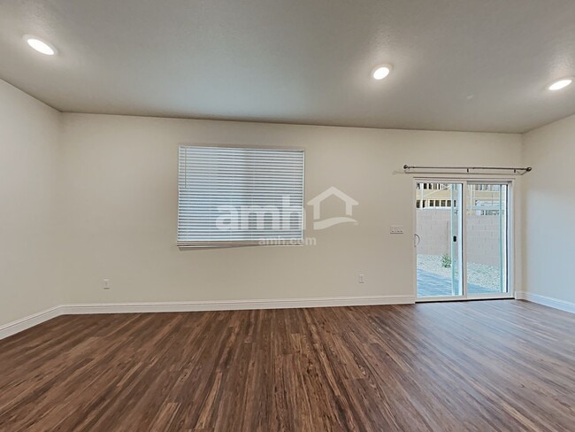 Building Photo - 720 Terrain Star Ave