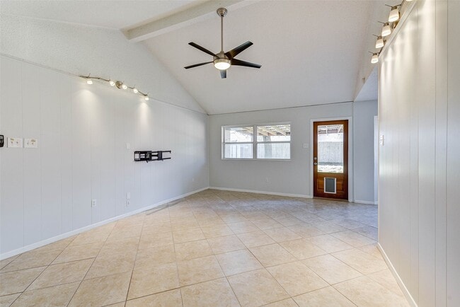 Building Photo - 5911 Chrystell Ln