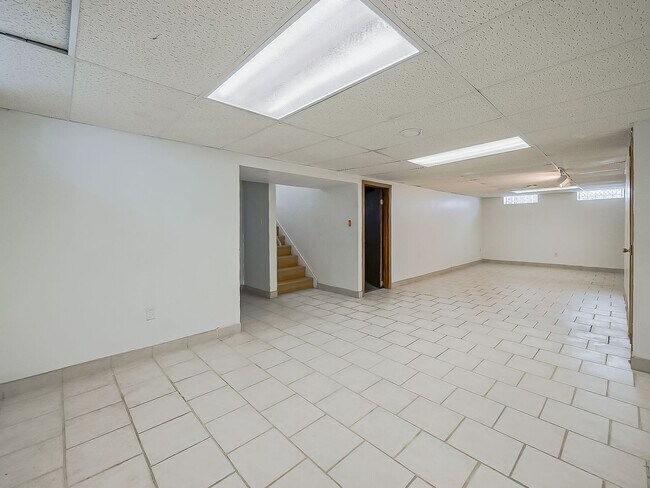 Building Photo - AVAILABLE NOW! Beautifully Updated 3-Bedroom Home with High-End Finishes!