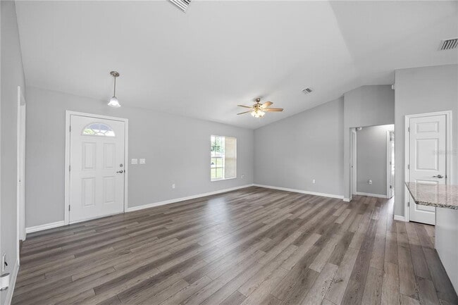 Building Photo - 5887 SW 154th Lane Rd